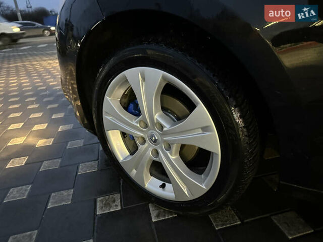 Черный Рено Меган, объемом двигателя 1.6 л и пробегом 155 тыс. км за 7700 $, фото 19 на Automoto.ua