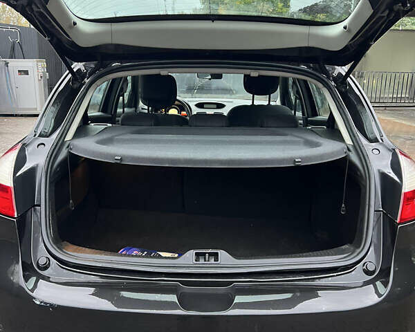 Чорний Рено Меган, об'ємом двигуна 1.6 л та пробігом 235 тис. км за 5499 $, фото 41 на Automoto.ua