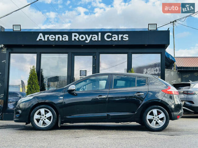 Черный Рено Меган, объемом двигателя 1.6 л и пробегом 250 тыс. км за 6500 $, фото 4 на Automoto.ua