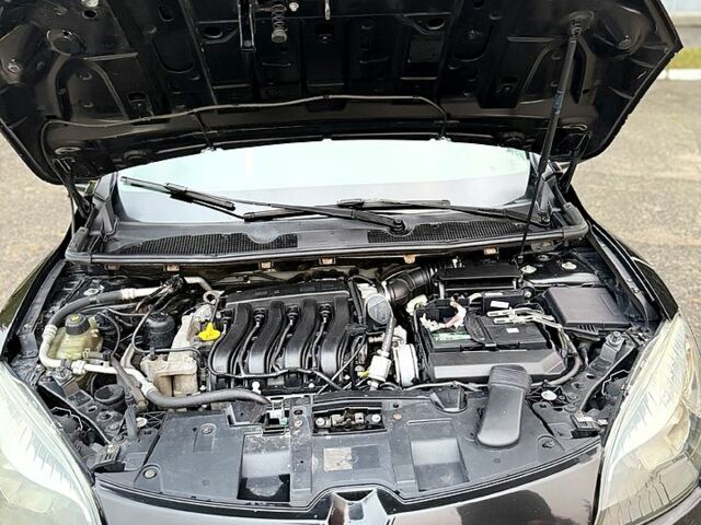 Черный Рено Меган, объемом двигателя 1.6 л и пробегом 240 тыс. км за 5999 $, фото 5 на Automoto.ua