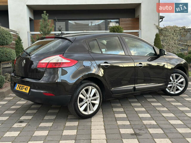 Рено Меган 2011 в Стрые на Automoto.ua Черный Рено Меган, объемом двигателя 1.6 л и пробегом 255 тыс. км за 6950 $, фото 33 на Automoto.ua