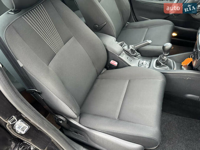 Рено Меган 2011 в Стрые на Automoto.ua Черный Рено Меган, объемом двигателя 1.6 л и пробегом 255 тыс. км за 6950 $, фото 89 на Automoto.ua