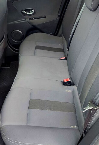 Черный Рено Меган, объемом двигателя 1.5 л и пробегом 196 тыс. км за 7250 $, фото 11 на Automoto.ua