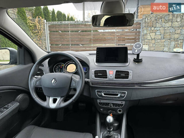 Рено Меган 2011 в Стрые на Automoto.ua Черный Рено Меган, объемом двигателя 1.6 л и пробегом 255 тыс. км за 6950 $, фото 109 на Automoto.ua
