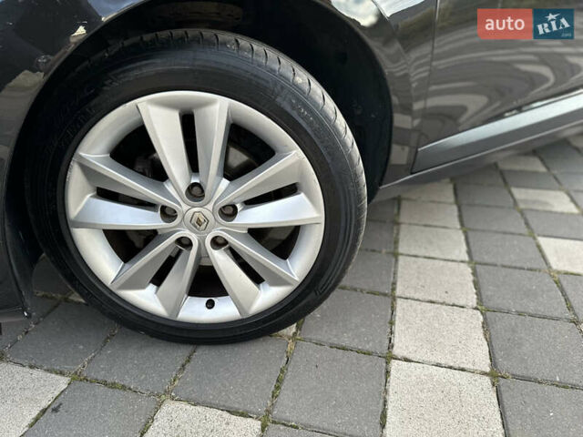 Рено Меган 2011 в Стрые на Automoto.ua Черный Рено Меган, объемом двигателя 1.6 л и пробегом 255 тыс. км за 6950 $, фото 15 на Automoto.ua