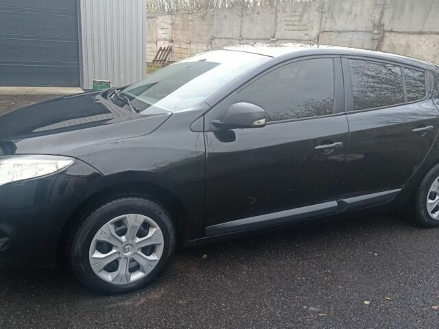 Черный Рено Меган, объемом двигателя 0 л и пробегом 295 тыс. км за 5300 $, фото 6 на Automoto.ua