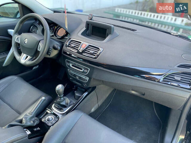 Черный Рено Меган, объемом двигателя 1.46 л и пробегом 270 тыс. км за 7300 $, фото 29 на Automoto.ua