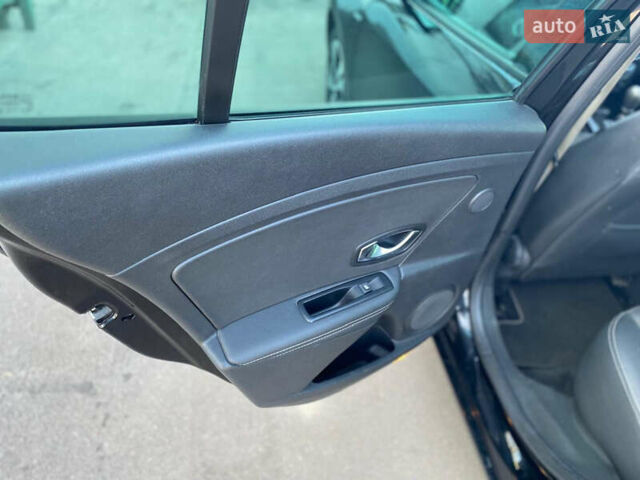Черный Рено Меган, объемом двигателя 1.46 л и пробегом 270 тыс. км за 7300 $, фото 22 на Automoto.ua
