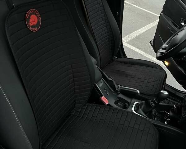 Черный Рено Меган, объемом двигателя 1.6 л и пробегом 274 тыс. км за 6800 $, фото 10 на Automoto.ua