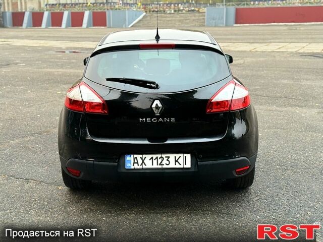 Черный Рено Меган, объемом двигателя 1.6 л и пробегом 240 тыс. км за 5999 $, фото 1 на Automoto.ua