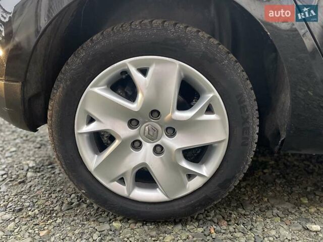 Черный Рено Меган, объемом двигателя 1.6 л и пробегом 108 тыс. км за 8000 $, фото 33 на Automoto.ua