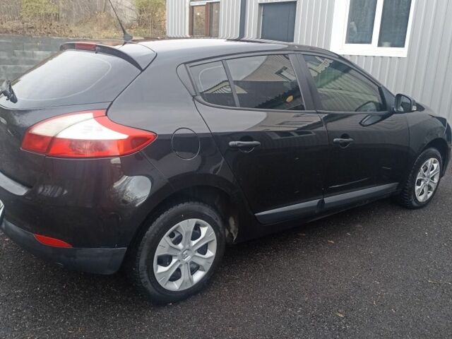 Черный Рено Меган, объемом двигателя 0 л и пробегом 295 тыс. км за 5300 $, фото 10 на Automoto.ua