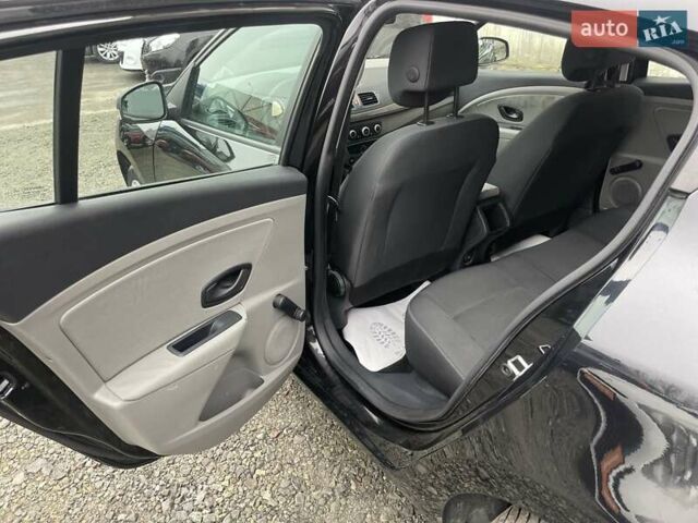 Черный Рено Меган, объемом двигателя 1.6 л и пробегом 108 тыс. км за 8000 $, фото 46 на Automoto.ua