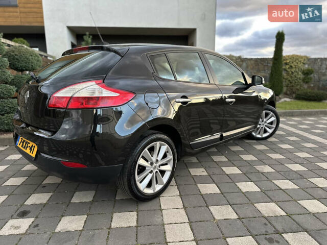 Рено Меган 2011 в Стрые на Automoto.ua Черный Рено Меган, объемом двигателя 1.6 л и пробегом 255 тыс. км за 6950 $, фото 35 на Automoto.ua