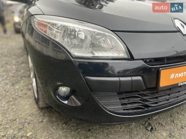 Черный Рено Меган, объемом двигателя 1.6 л и пробегом 108 тыс. км за 8000 $, фото 35 на Automoto.ua