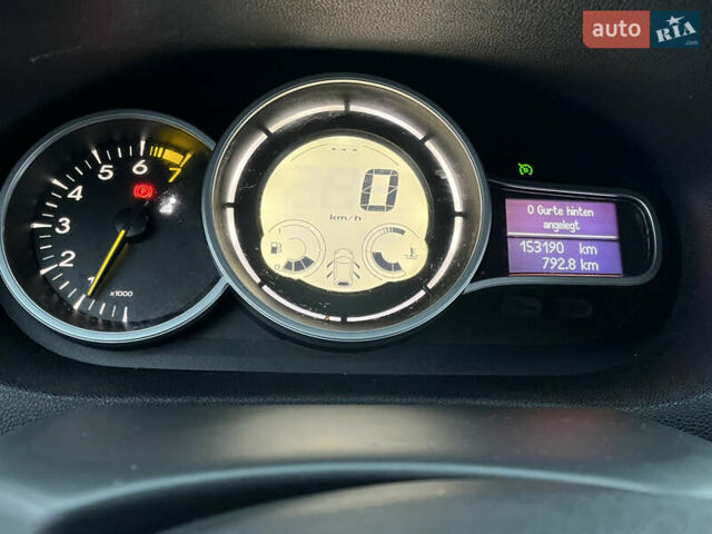 Черный Рено Меган, объемом двигателя 1.6 л и пробегом 153 тыс. км за 7200 $, фото 43 на Automoto.ua