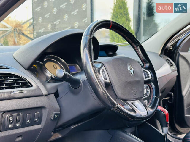 Черный Рено Меган, объемом двигателя 1.6 л и пробегом 250 тыс. км за 6500 $, фото 13 на Automoto.ua