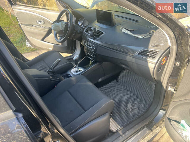 Чорний Рено Меган, об'ємом двигуна 1.46 л та пробігом 170 тис. км за 2500 $, фото 17 на Automoto.ua