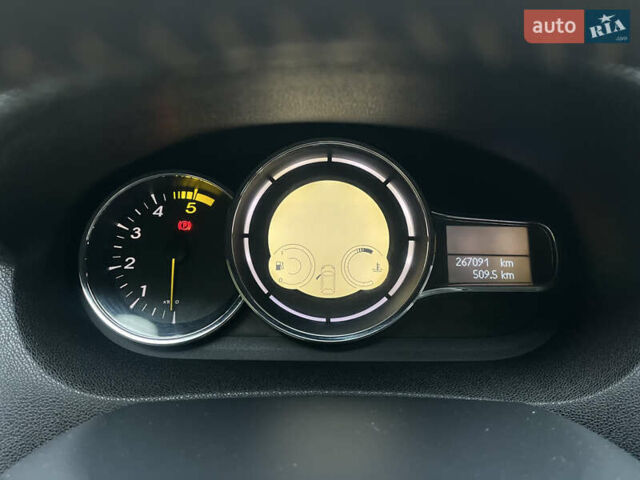 Черный Рено Меган, объемом двигателя 1.46 л и пробегом 267 тыс. км за 6999 $, фото 17 на Automoto.ua