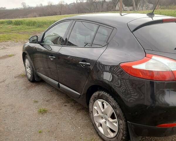 Черный Рено Меган, объемом двигателя 1.5 л и пробегом 221 тыс. км за 6200 $, фото 6 на Automoto.ua