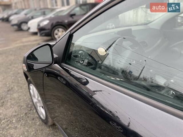 Черный Рено Меган, объемом двигателя 1.6 л и пробегом 108 тыс. км за 8000 $, фото 22 на Automoto.ua