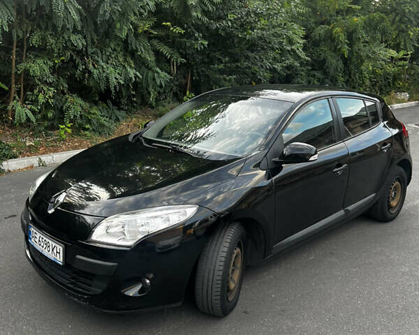 Рено Меган 2011 в Днепре (Днепропетровске) на Automoto.ua Черный Рено Меган, объемом двигателя 1.5 л и пробегом 179 тыс. км за 6499 $, фото 2 на Automoto.ua