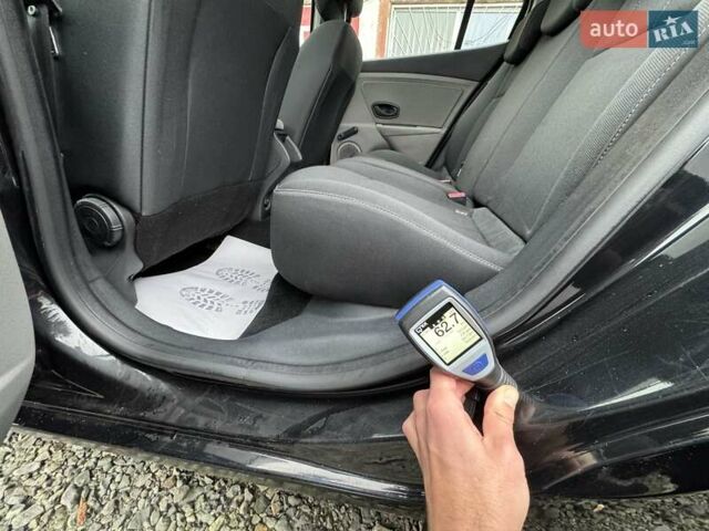 Черный Рено Меган, объемом двигателя 1.6 л и пробегом 108 тыс. км за 8000 $, фото 86 на Automoto.ua