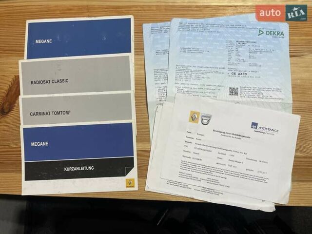 Черный Рено Меган, объемом двигателя 1.6 л и пробегом 108 тыс. км за 8000 $, фото 59 на Automoto.ua