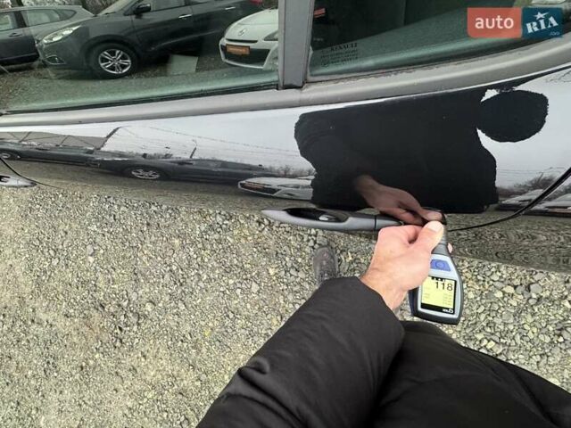 Черный Рено Меган, объемом двигателя 1.6 л и пробегом 108 тыс. км за 8000 $, фото 84 на Automoto.ua