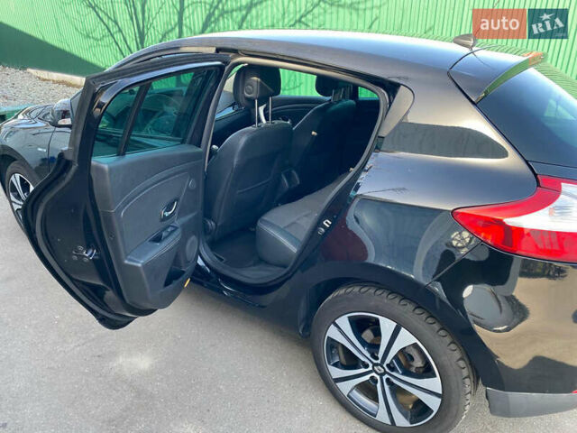 Черный Рено Меган, объемом двигателя 1.46 л и пробегом 270 тыс. км за 7300 $, фото 21 на Automoto.ua