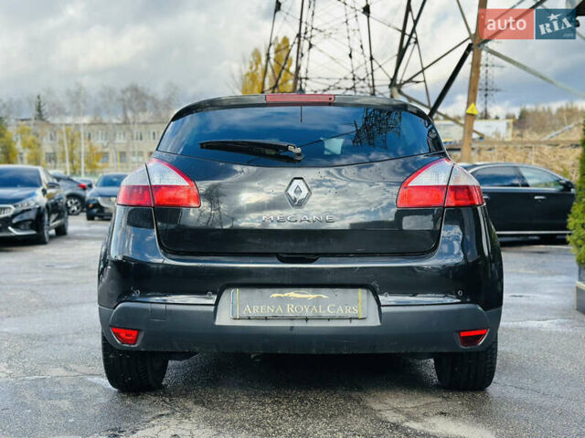 Черный Рено Меган, объемом двигателя 1.6 л и пробегом 250 тыс. км за 6500 $, фото 10 на Automoto.ua