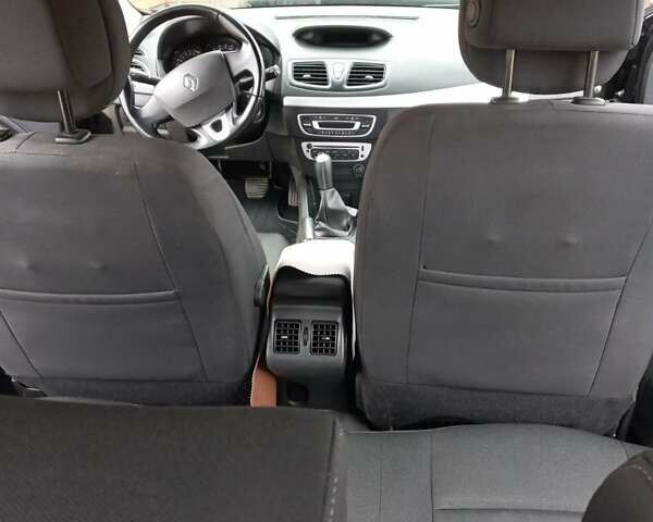 Черный Рено Меган, объемом двигателя 1.6 л и пробегом 164 тыс. км за 8100 $, фото 10 на Automoto.ua