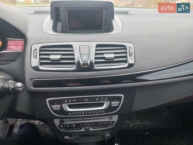 Чорний Рено Меган, об'ємом двигуна 1.5 л та пробігом 246 тис. км за 7400 $, фото 5 на Automoto.ua