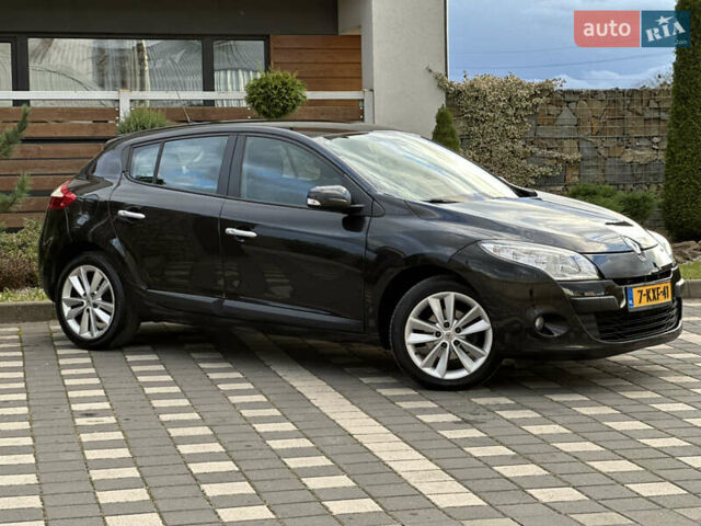 Рено Меган 2011 в Стрые на Automoto.ua Черный Рено Меган, объемом двигателя 1.6 л и пробегом 255 тыс. км за 6950 $, фото 23 на Automoto.ua