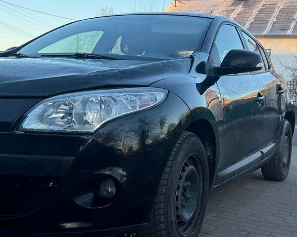 Чорний Рено Меган, об'ємом двигуна 1.6 л та пробігом 187 тис. км за 4450 $, фото 5 на Automoto.ua