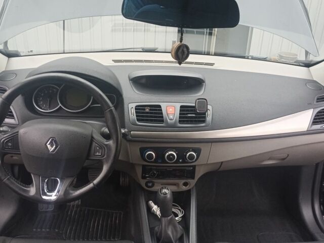 Черный Рено Меган, объемом двигателя 0 л и пробегом 295 тыс. км за 5300 $, фото 14 на Automoto.ua