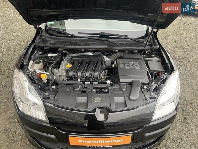 Черный Рено Меган, объемом двигателя 1.6 л и пробегом 108 тыс. км за 8000 $, фото 41 на Automoto.ua