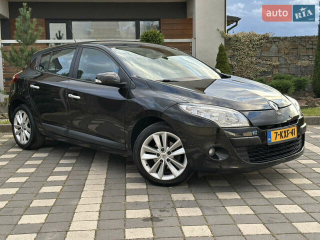 Рено Меган 2011 в Стрые на Automoto.ua Черный Рено Меган, объемом двигателя 1.6 л и пробегом 255 тыс. км за 6950 $, фото 25 на Automoto.ua