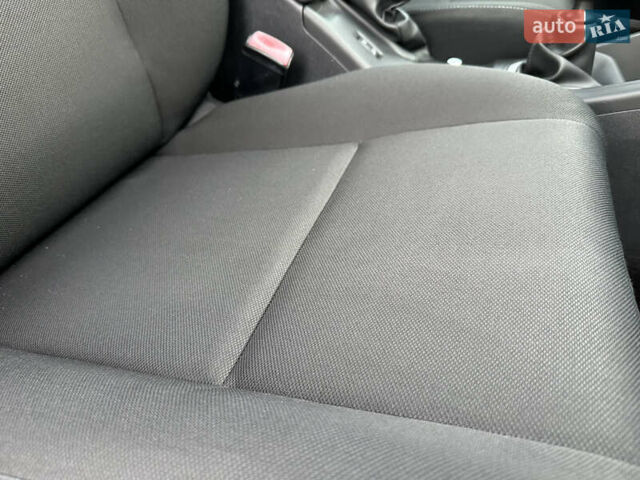 Рено Меган 2011 в Стрые на Automoto.ua Черный Рено Меган, объемом двигателя 1.6 л и пробегом 255 тыс. км за 6950 $, фото 90 на Automoto.ua