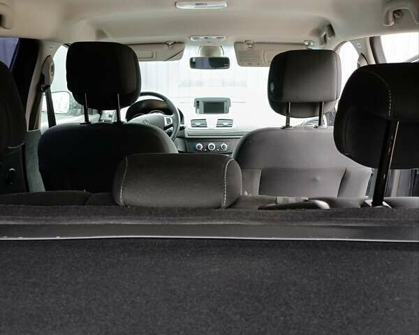 Чорний Рено Меган, об'ємом двигуна 1.46 л та пробігом 333 тис. км за 6600 $, фото 4 на Automoto.ua