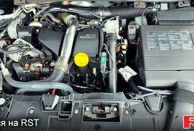 Черный Рено Меган, объемом двигателя 1.5 л и пробегом 196 тыс. км за 7250 $, фото 12 на Automoto.ua