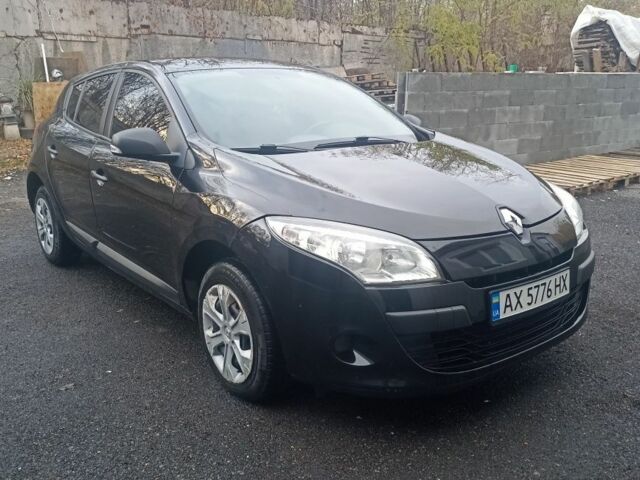 Черный Рено Меган, объемом двигателя 0 л и пробегом 295 тыс. км за 5300 $, фото 8 на Automoto.ua