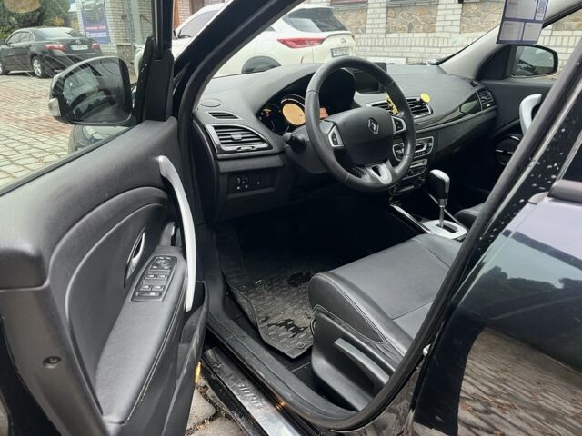 Рено Меган 2011 в Белой Церкве на Automoto.ua Черный Рено Меган, объемом двигателя 1.5 л и пробегом 267 тыс. км за 6999 $, фото 7 на Automoto.ua