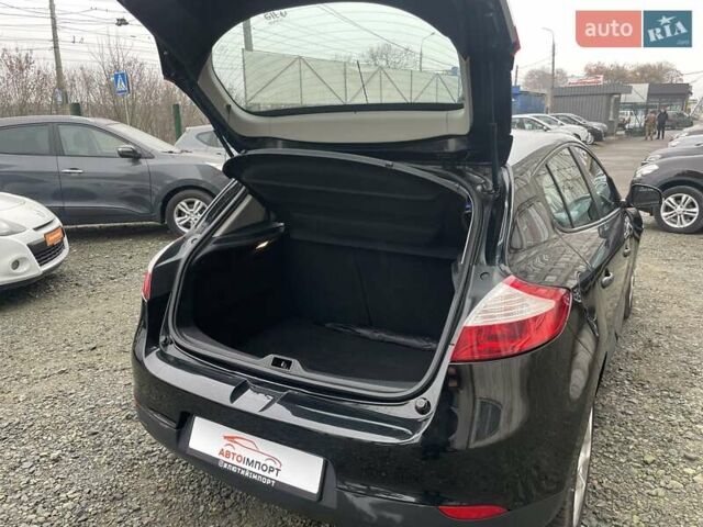 Черный Рено Меган, объемом двигателя 1.6 л и пробегом 108 тыс. км за 8000 $, фото 38 на Automoto.ua