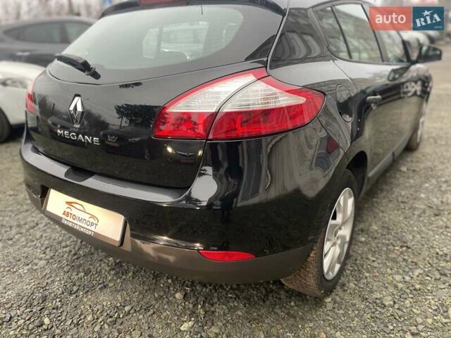 Черный Рено Меган, объемом двигателя 1.6 л и пробегом 108 тыс. км за 8000 $, фото 37 на Automoto.ua