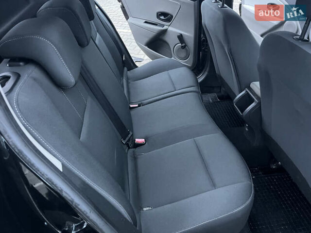 Черный Рено Меган, объемом двигателя 1.6 л и пробегом 153 тыс. км за 7200 $, фото 40 на Automoto.ua