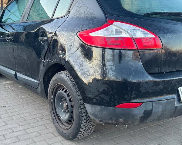 Чорний Рено Меган, об'ємом двигуна 1.6 л та пробігом 187 тис. км за 4450 $, фото 14 на Automoto.ua