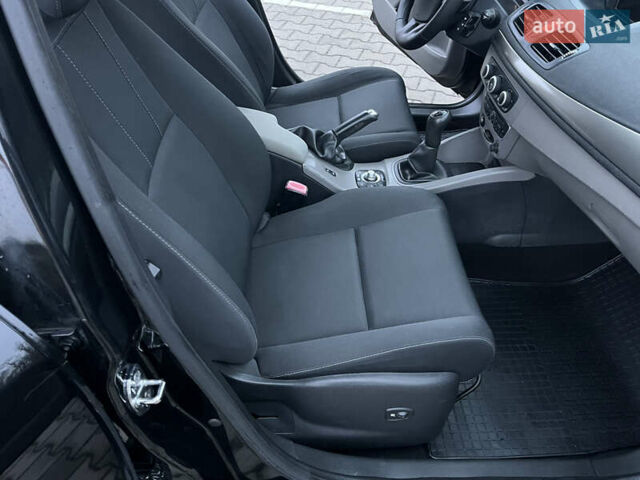 Черный Рено Меган, объемом двигателя 1.6 л и пробегом 153 тыс. км за 7200 $, фото 38 на Automoto.ua