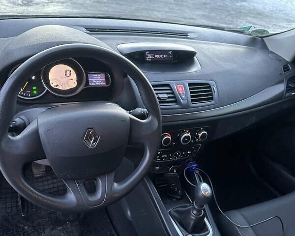 Чорний Рено Меган, об'ємом двигуна 1.5 л та пробігом 222 тис. км за 6500 $, фото 9 на Automoto.ua