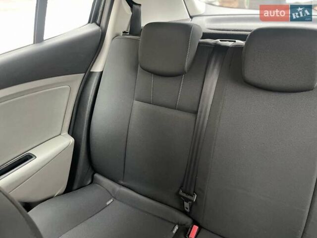 Черный Рено Меган, объемом двигателя 1.6 л и пробегом 108 тыс. км за 8000 $, фото 16 на Automoto.ua